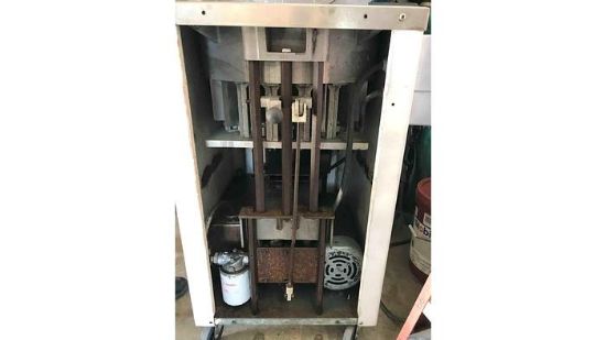 image of Colborne Manufacturing 16 piece dough divider and press